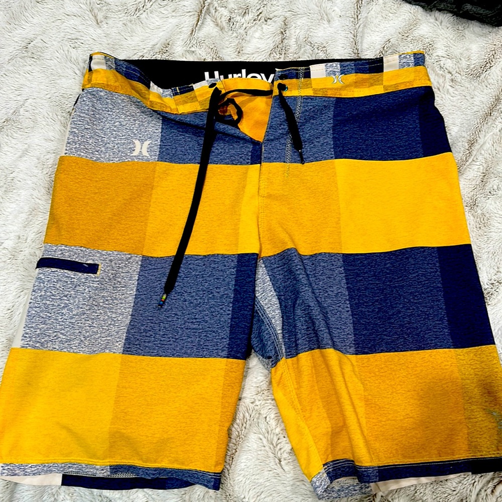Hurley Men’s Bathing Suit Size 32